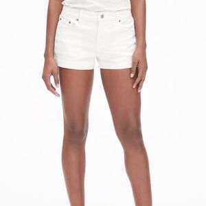 GAP women’s white denim cuffed shorts